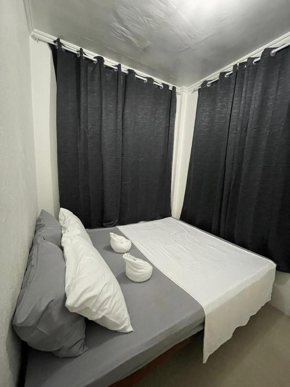 Hotel La Visita General Luna  Zimmer foto